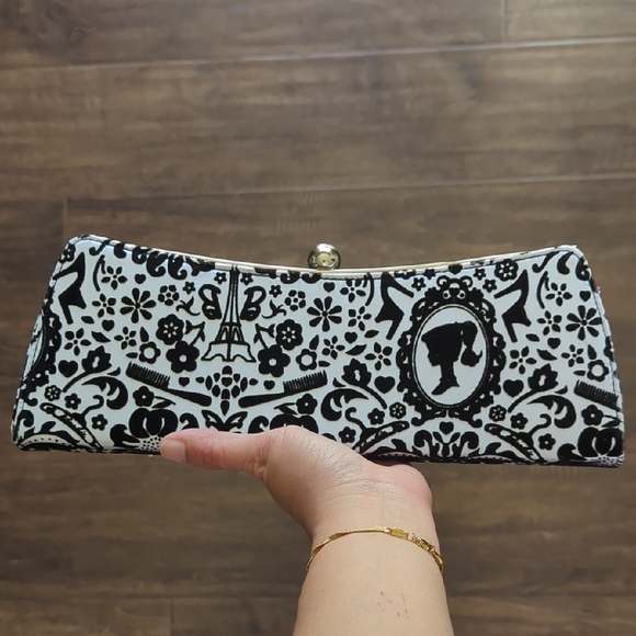 Collectible Patricia Field Barbie Luxe Black And White Clutch/Crossbody - Picture 9 of 9